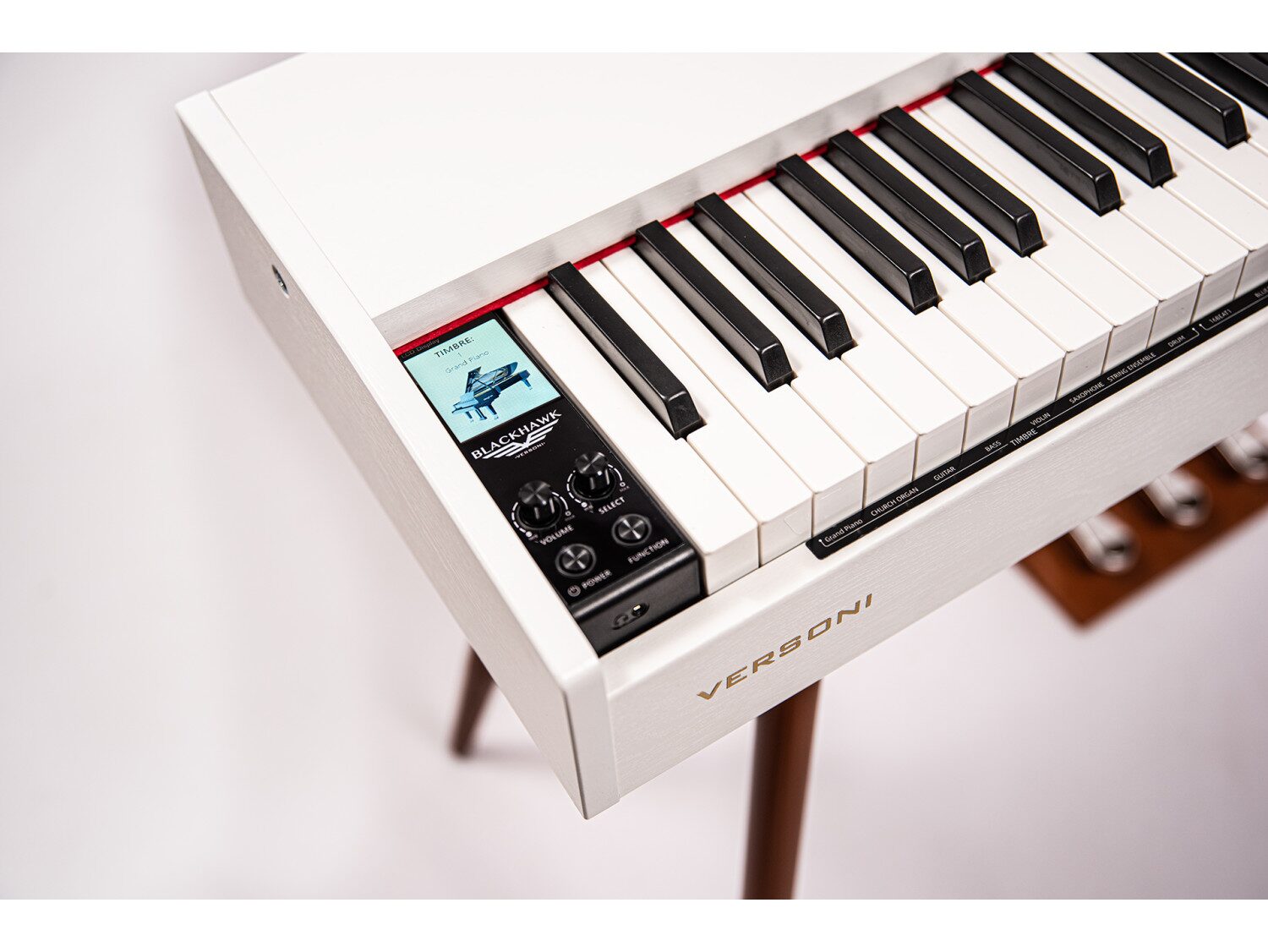 Black Hawk Versoni V9WN digital piano keyboard