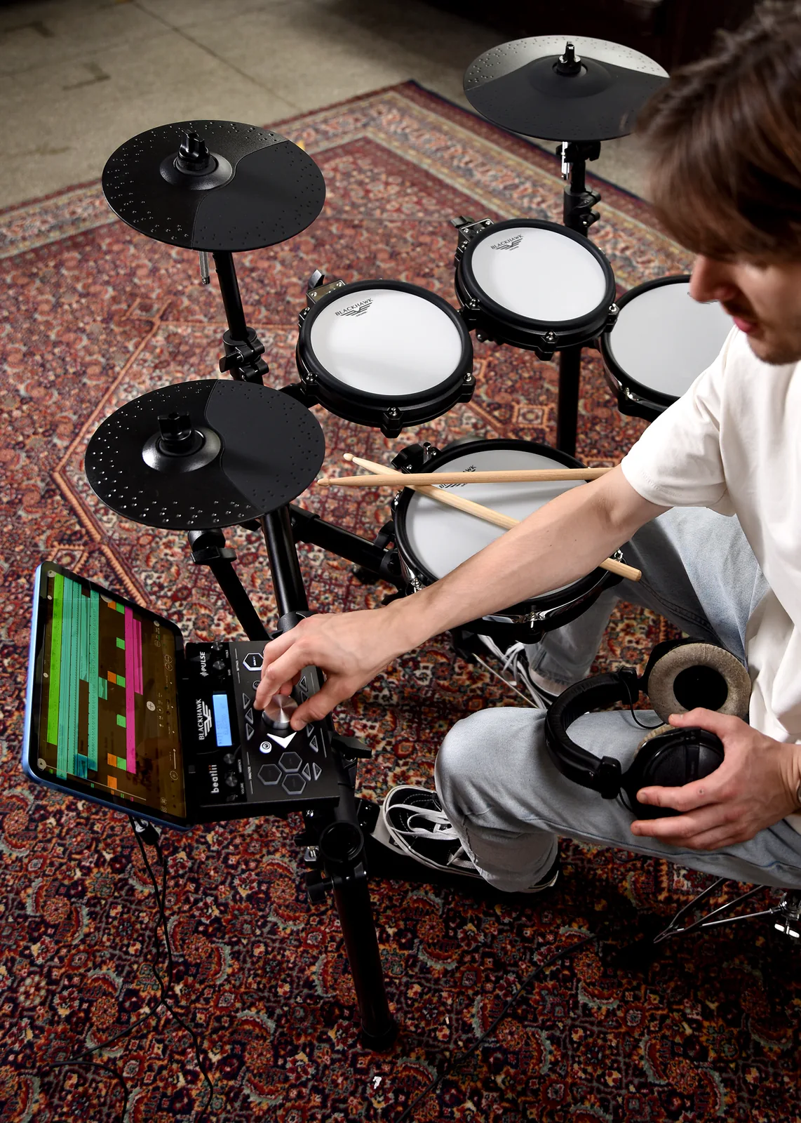 Drummer connecting Pulse to a tablet — wireless integration